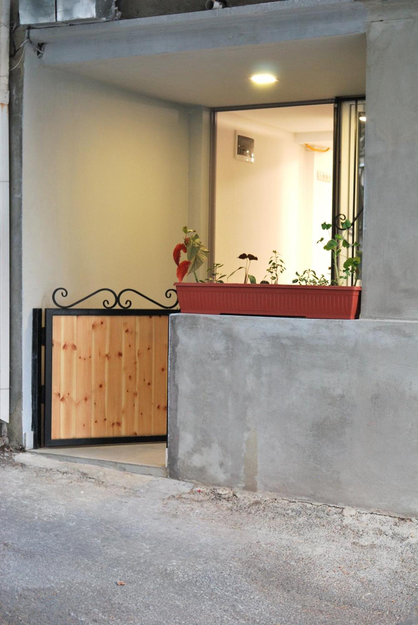 Nikas Apartment ティビリシ エクステリア 写真